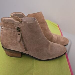 Women's Tan Suede Ankle Boots
